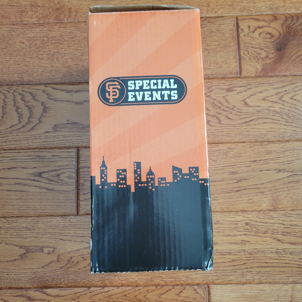 RARE NEW Batman SF Giants Bobblehead - Picture 5 of 7